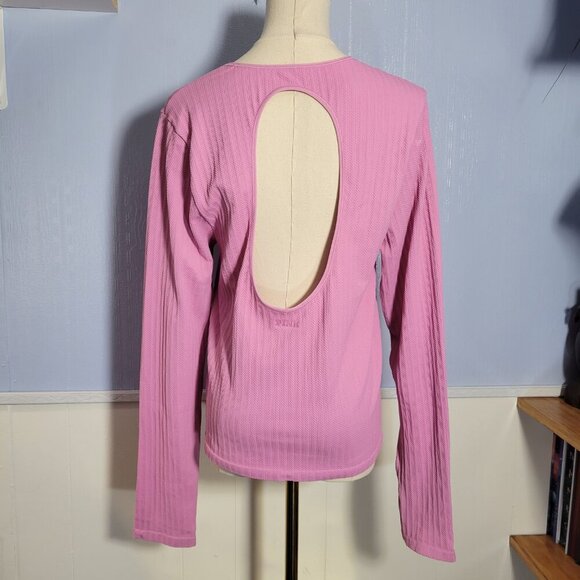 PINK Victoria's Secret XXL Bright Pink Open Back Yoga Workout Longsleeve T-Shirt - Picture 5 of 10